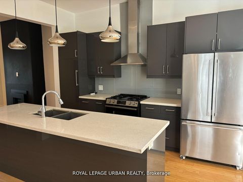 Photo 4 at 323 Ontario Street, Moss Park, Toronto