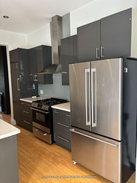Photo 5 at 323 Ontario Street, Moss Park, Toronto
