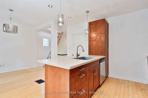 Photo 13 at 323 Ontario Street, Moss Park, Toronto