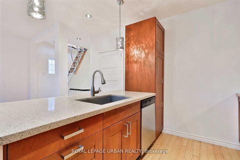 Photo 15 at 323 Ontario Street, Moss Park, Toronto