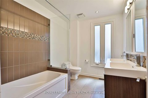 Photo 20 at 323 Ontario Street, Moss Park, Toronto