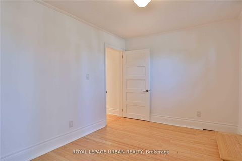 Photo 22 at 323 Ontario Street, Moss Park, Toronto