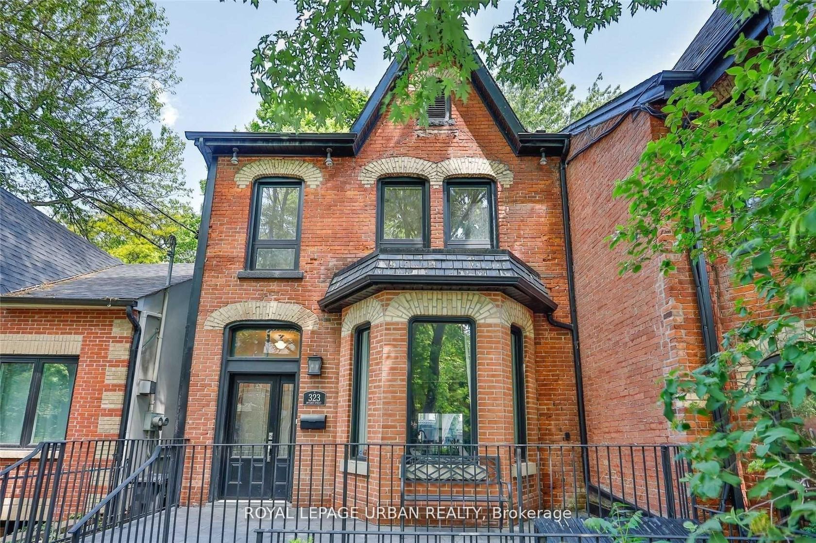323 Ontario Street, Moss Park, Toronto 