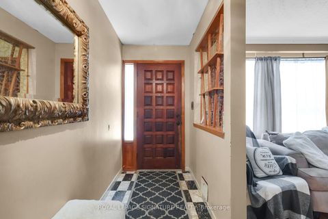 Photo 3 at 22 Hamptonbrook Drive, Richview, Toronto