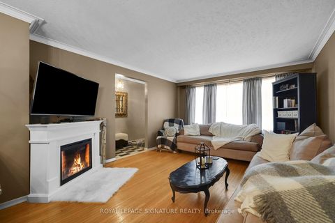 Photo 7 at 22 Hamptonbrook Drive, Richview, Toronto