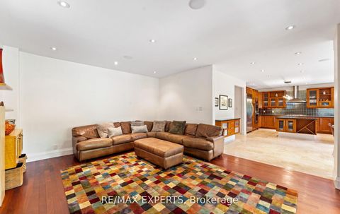 Photo 7 at 120 Riverside Drive, East Woodbridge, Vaughan
