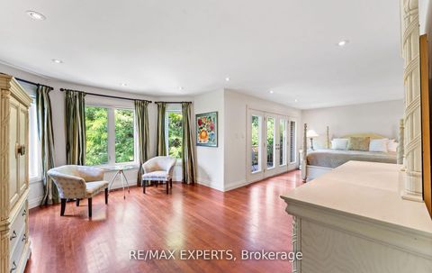 Photo 15 at 120 Riverside Drive, East Woodbridge, Vaughan