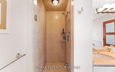 Photo 19 at 120 Riverside Drive, East Woodbridge, Vaughan