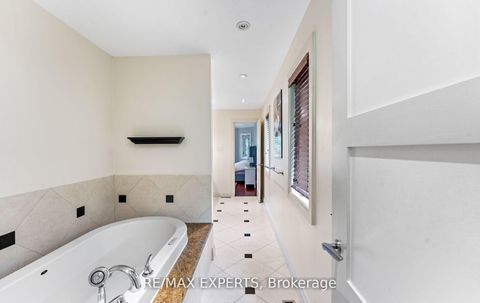 Photo 28 at 120 Riverside Drive, East Woodbridge, Vaughan
