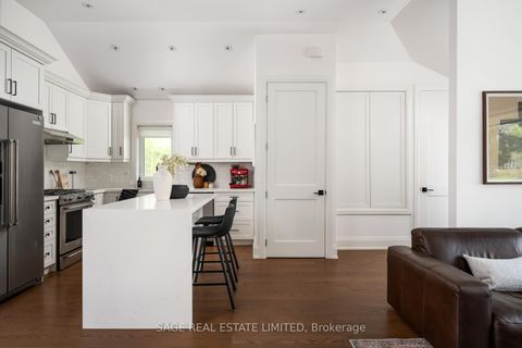 Photo 3 at 7 Rathgar Avenue, Etobicoke West Mall, Toronto