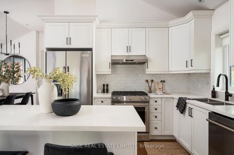 Photo 6 at 7 Rathgar Avenue, Etobicoke West Mall, Toronto