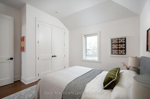 Photo 21 at 7 Rathgar Avenue, Etobicoke West Mall, Toronto