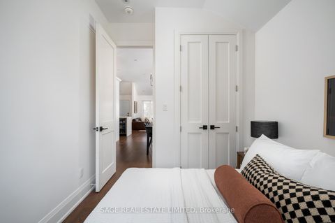 Photo 25 at 7 Rathgar Avenue, Etobicoke West Mall, Toronto