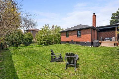 Photo 36 at 7 Rathgar Avenue, Etobicoke West Mall, Toronto