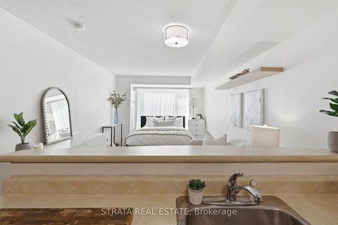 Photo 3 at 440 - 109 Front Street E, Waterfront Communities C8, Toronto