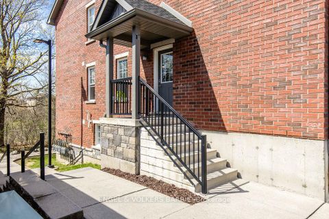Photo 1 at 16 - 242 Penetanguishene Road, Georgian Drive, Barrie