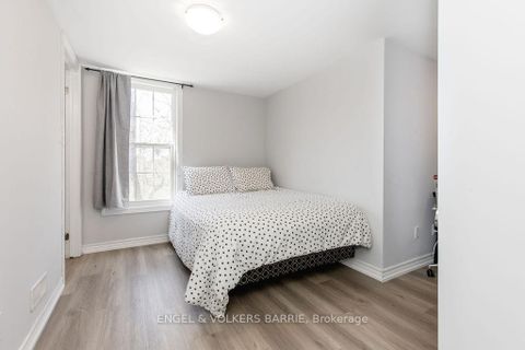 Photo 15 at 16 - 242 Penetanguishene Road, Georgian Drive, Barrie