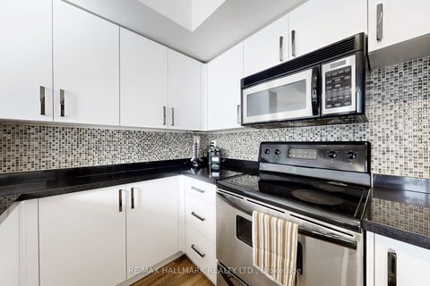 Photo 15 at 314 - 21 Earl Street, North St. James Town, Toronto