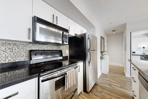 Photo 17 at 314 - 21 Earl Street, North St. James Town, Toronto
