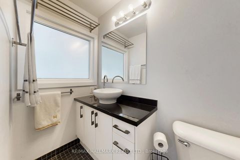 Photo 25 at 314 - 21 Earl Street, North St. James Town, Toronto