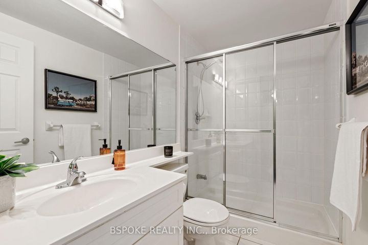 Photo 10 at 804 - 19 Barberry Place, Bayview Village, Toronto