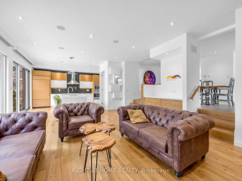 Photo 9 at 76 Ferris Road, Parkview, Toronto