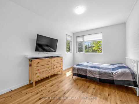 Photo 25 at 76 Ferris Road, Parkview, Toronto