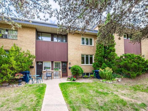 Photo 0 at 4 Burdock Lane, Don Mills, Toronto