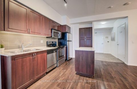 Photo 5 at 3008 - 215 Fort York Boulevard, Niagara, Toronto