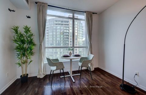 Photo 7 at 3008 - 215 Fort York Boulevard, Niagara, Toronto