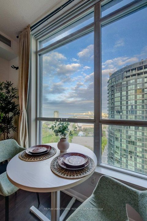 Photo 8 at 3008 - 215 Fort York Boulevard, Niagara, Toronto
