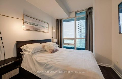 Photo 10 at 3008 - 215 Fort York Boulevard, Niagara, Toronto
