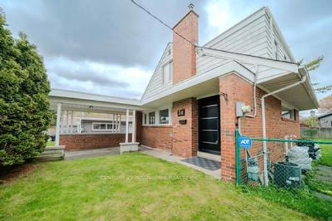 Photo 3 at 38 Deerfield Road, Bendale, Toronto