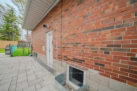 Photo 39 at 38 Deerfield Road, Bendale, Toronto