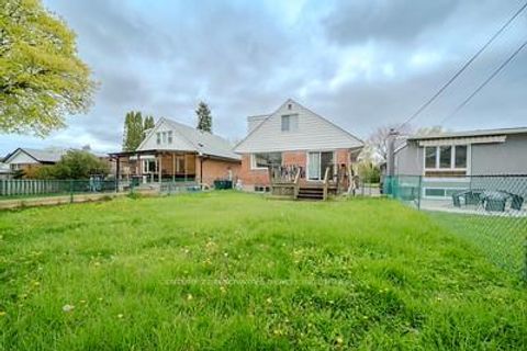 Photo 48 at 38 Deerfield Road, Bendale, Toronto