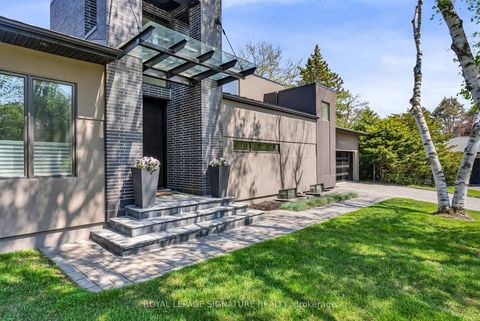 Photo 1 at 11 Sandpiper Court, Donalda, Toronto