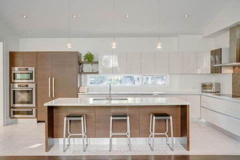 Photo 13 at 11 Sandpiper Court, Donalda, Toronto