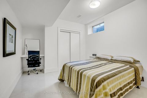 Photo 40 at 11 Sandpiper Court, Donalda, Toronto