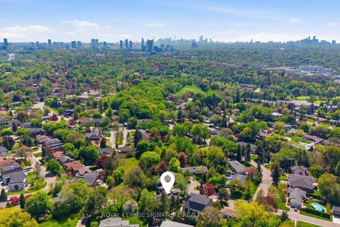 Photo 49 at 11 Sandpiper Court, Donalda, Toronto