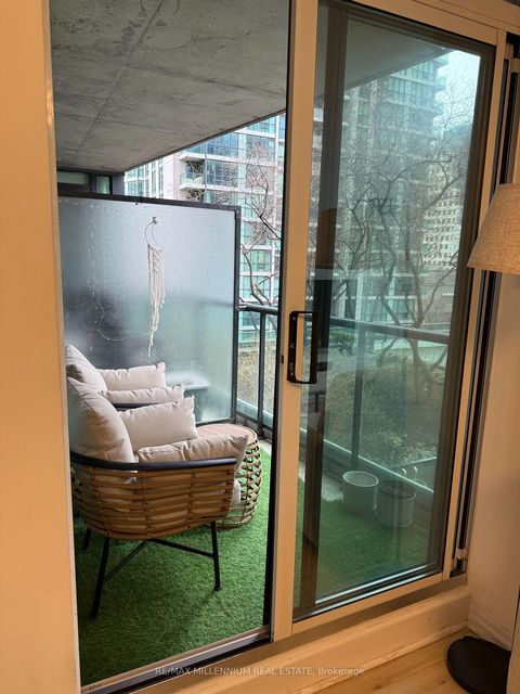 Photo 7 at 601 - 16 Yonge Street, Waterfront Communities C1, Toronto