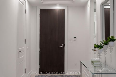 Photo 2 at 603 - 10 Bellair Street, Annex, Toronto
