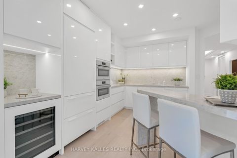 Photo 13 at 603 - 10 Bellair Street, Annex, Toronto