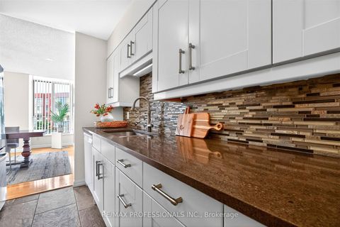 Photo 16 at 620 - 20 Southport Street, Swansea, Toronto