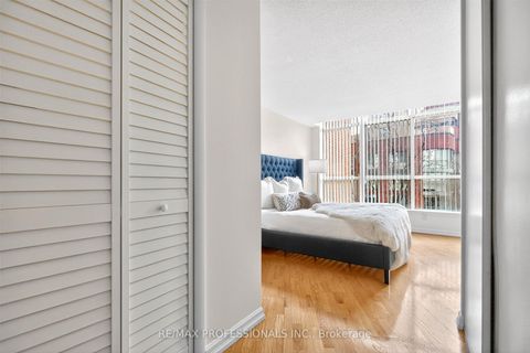 Photo 24 at 620 - 20 Southport Street, Swansea, Toronto