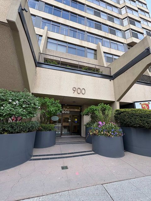 Photo 28 at 403 - 900 Yonge Street, Annex, Toronto