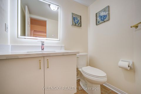 Photo 4 at 186 Purcell Crescent, Maple, Vaughan