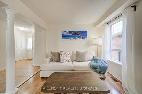 Photo 5 at 186 Purcell Crescent, Maple, Vaughan
