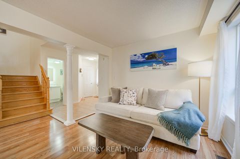 Photo 6 at 186 Purcell Crescent, Maple, Vaughan