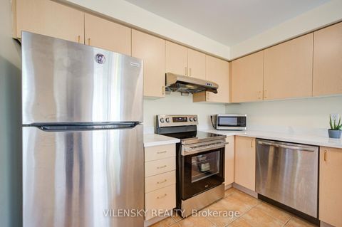 Photo 18 at 186 Purcell Crescent, Maple, Vaughan