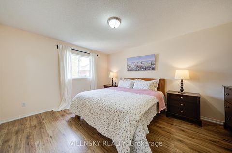 Photo 31 at 186 Purcell Crescent, Maple, Vaughan